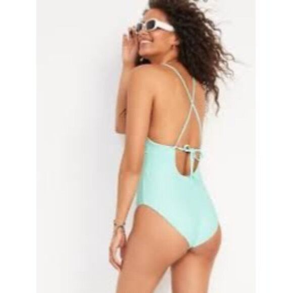 NWOT Old Navy V-Neck Ruffle-Trim Cutout One-Piece Swimsuit Size 3X - Picture 13 of 14